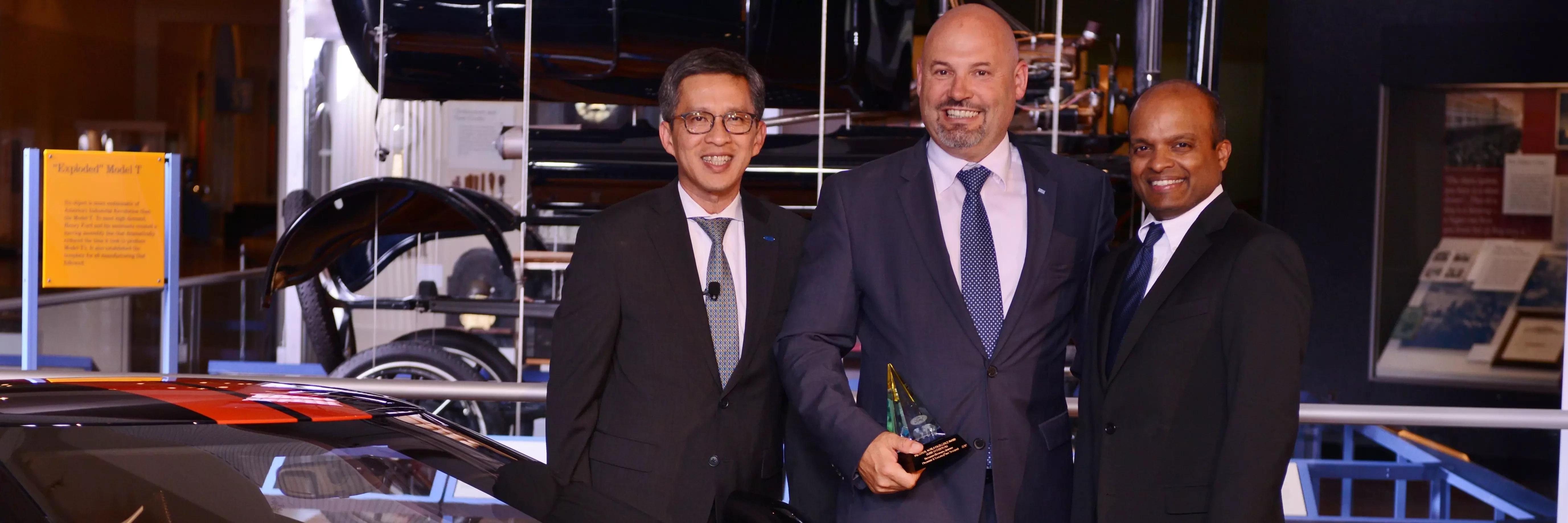 Dürr reveices Ford World Excellence Award 2017