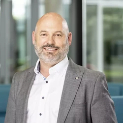 Bruno Welsch Bruno Welsch, CEO Division Paint and Final Assembly Systems